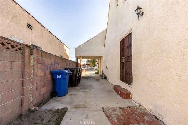 2651 Flower Street, Huntington Park, CA 90255