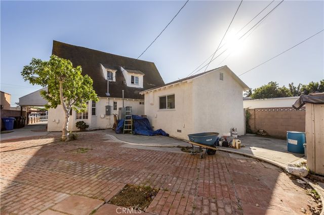 2651 Flower Street, Huntington Park, CA 90255