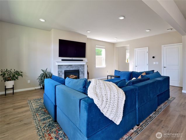 9932 15th Place SE, Lake Stevens, WA 98258