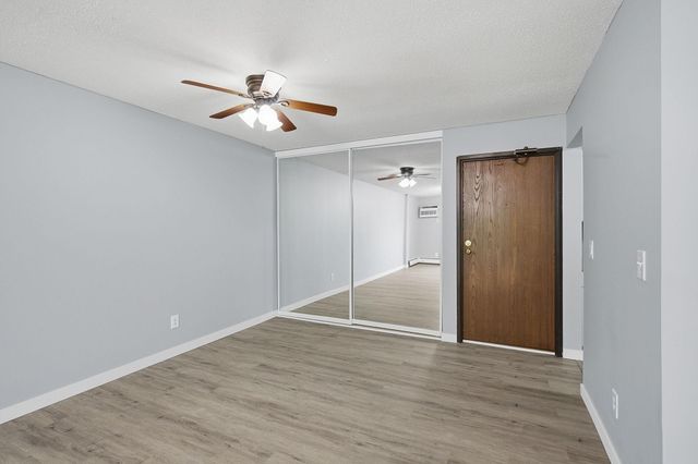 1871 Silver Bell Road 107, Eagan, MN 55122
