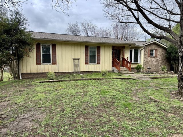 930 Belvedere Dr, Gallatin, TN 37066