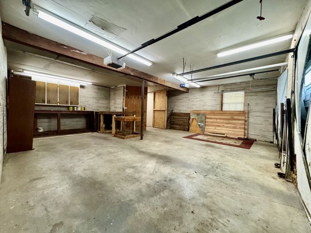 930 Belvedere Dr, Gallatin, TN 37066