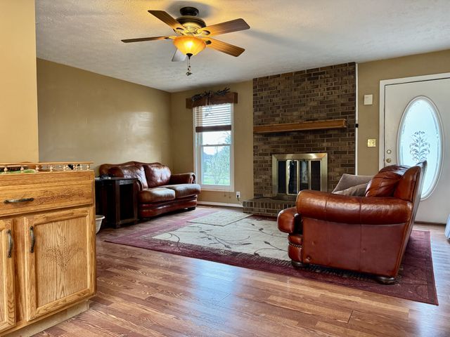 930 Belvedere Dr, Gallatin, TN 37066