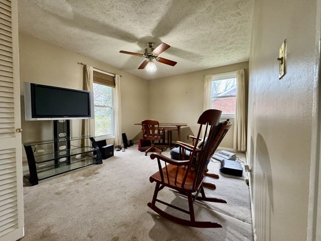 930 Belvedere Dr, Gallatin, TN 37066