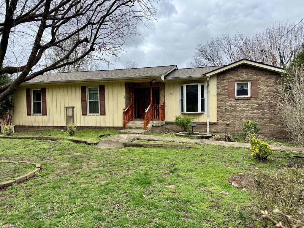 930 Belvedere Dr, Gallatin, TN 37066