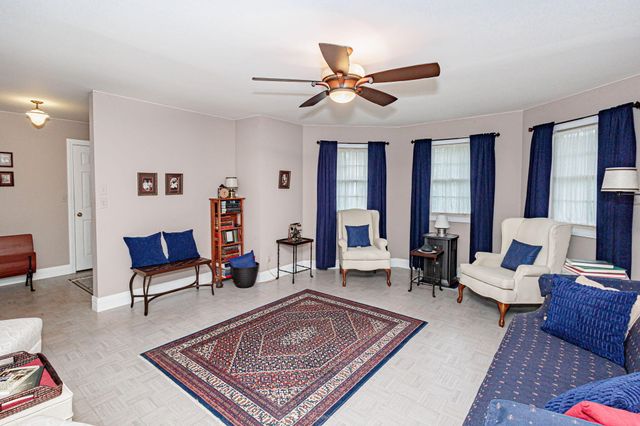 3005 MEGHANN DR, Columbia, MO 65203