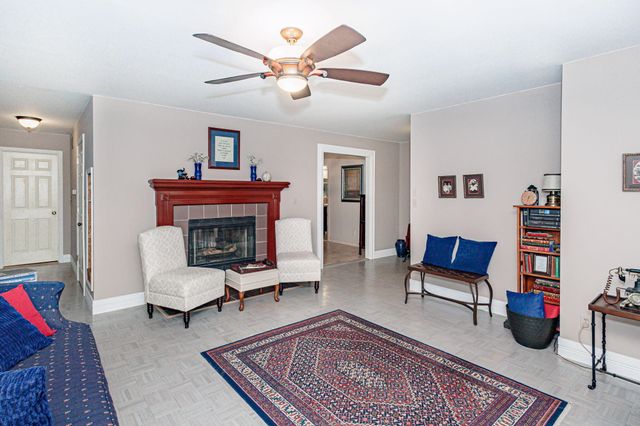 3005 MEGHANN DR, Columbia, MO 65203
