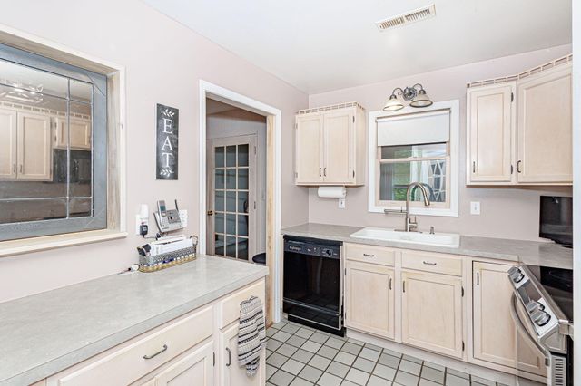 3005 MEGHANN DR, Columbia, MO 65203