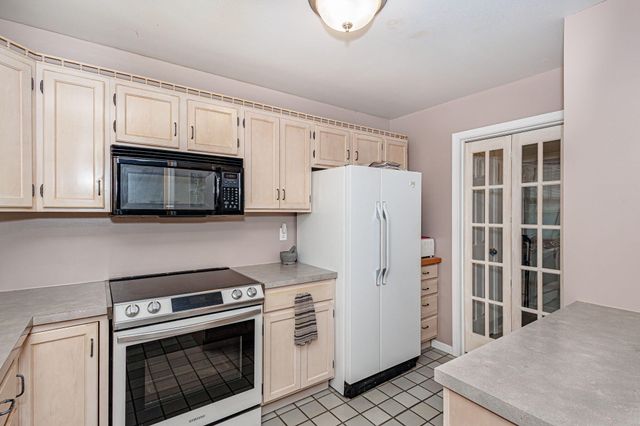 3005 MEGHANN DR, Columbia, MO 65203