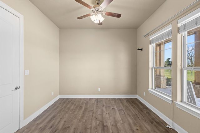 1813 Cemetery Road, Bellville, TX 77418