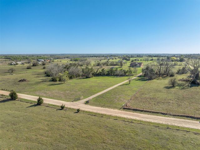 1813 Cemetery Road, Bellville, TX 77418