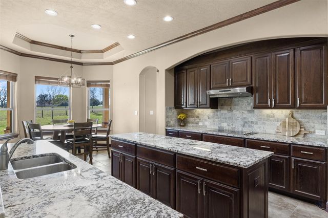 1813 Cemetery Road, Bellville, TX 77418