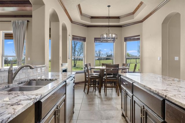 1813 Cemetery Road, Bellville, TX 77418