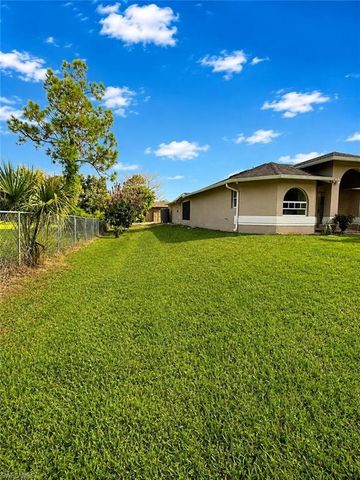 3210 22nd AVE NE, Naples, FL 34120