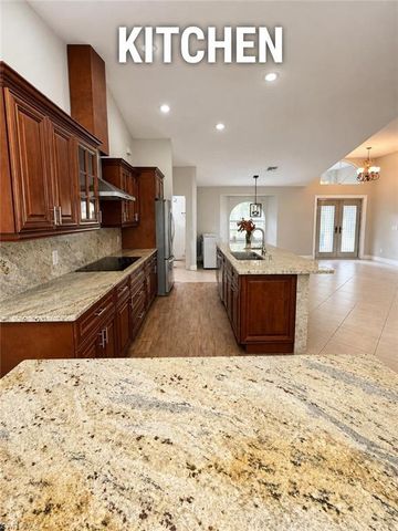 3210 22nd AVE NE, Naples, FL 34120