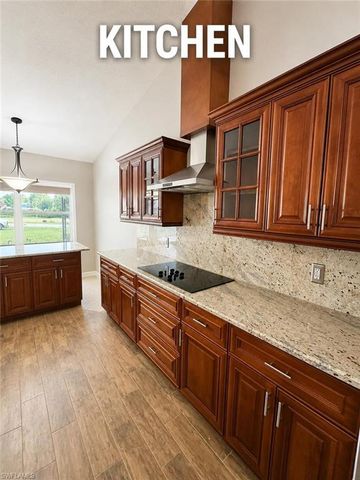 3210 22nd AVE NE, Naples, FL 34120