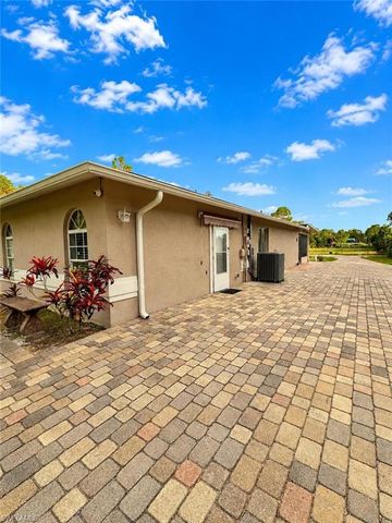 3210 22nd AVE NE, Naples, FL 34120