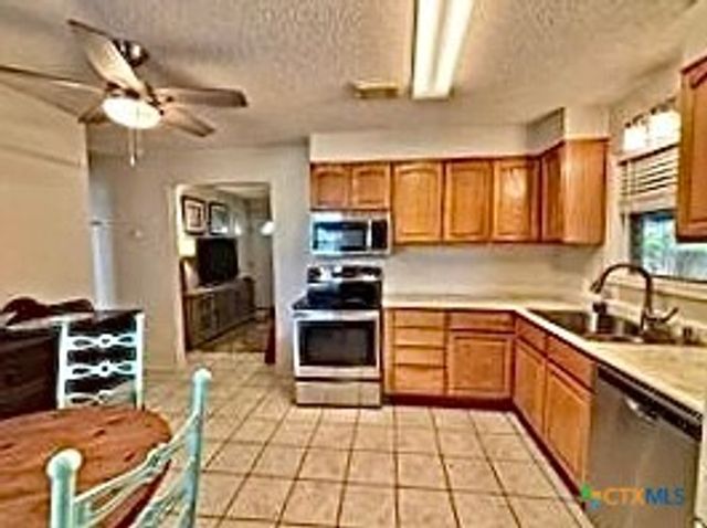 208 N Washington Boulevard, Port O'connor, TX 77982