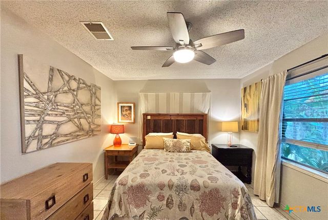 208 N Washington Boulevard, Port O'connor, TX 77982