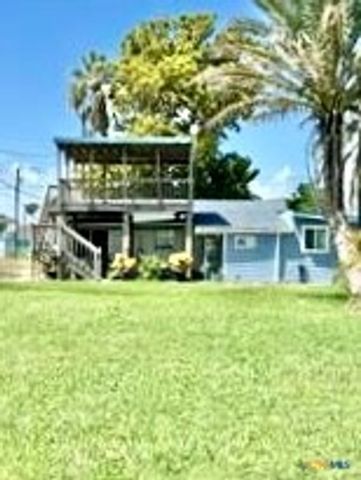 208 N Washington Boulevard, Port O'connor, TX 77982