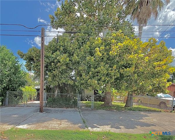 208 N Washington Boulevard, Port O'connor, TX 77982