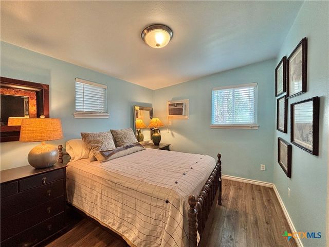 208 N Washington Boulevard, Port O'connor, TX 77982