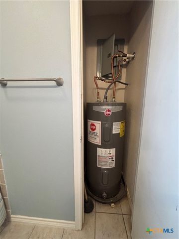 208 N Washington Boulevard, Port O'connor, TX 77982