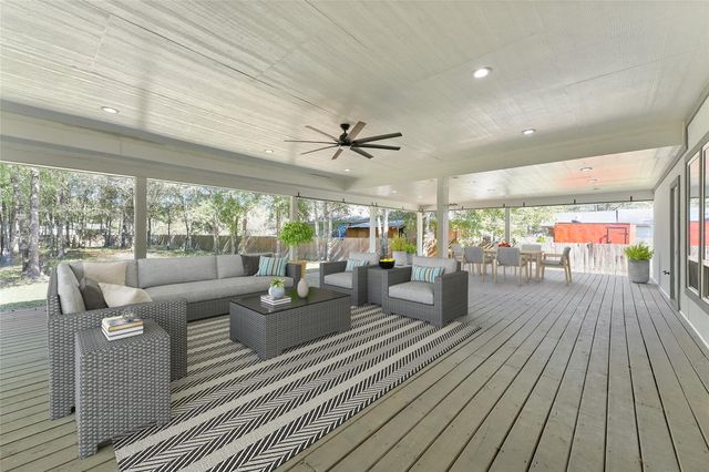 381 County Road 3404, Cleveland, TX 77327