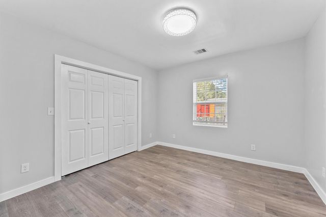 381 County Road 3404, Cleveland, TX 77327