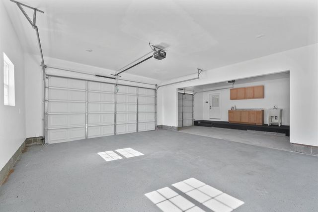 381 County Road 3404, Cleveland, TX 77327