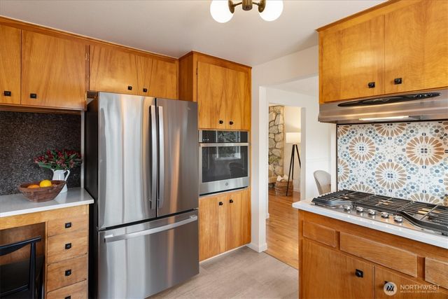 9432 13th Avenue SW, Seattle, WA 98106