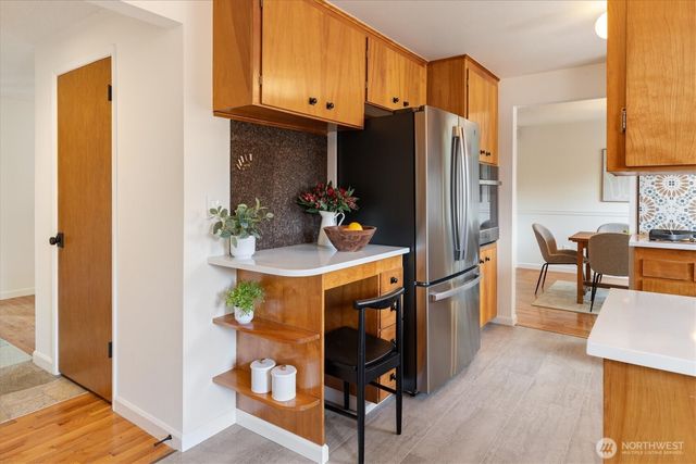 9432 13th Avenue SW, Seattle, WA 98106