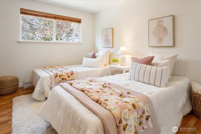 9432 13th Avenue SW, Seattle, WA 98106