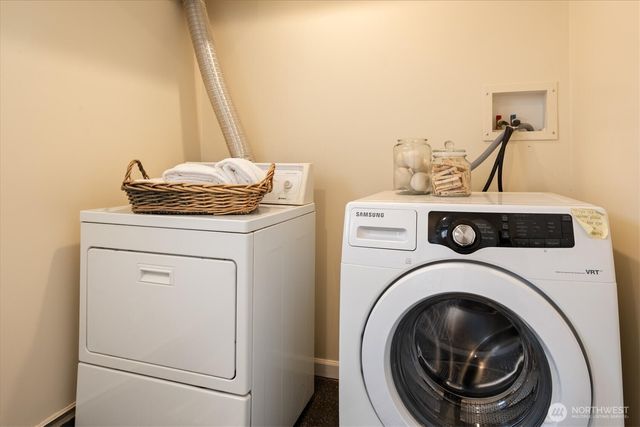 9432 13th Avenue SW, Seattle, WA 98106