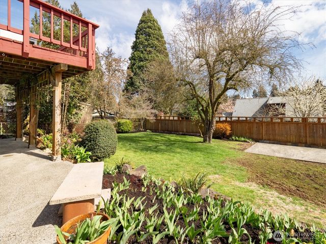 9432 13th Avenue SW, Seattle, WA 98106