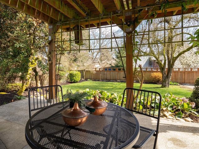 9432 13th Avenue SW, Seattle, WA 98106