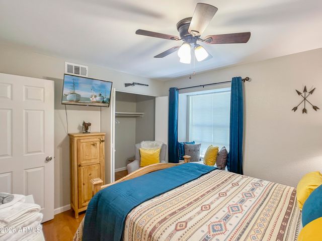 1026 E BENDIX Drive, Tempe, AZ 85283