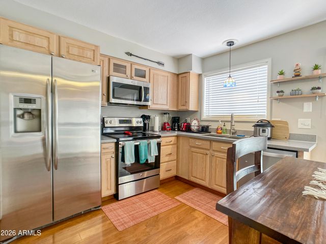1026 E BENDIX Drive, Tempe, AZ 85283