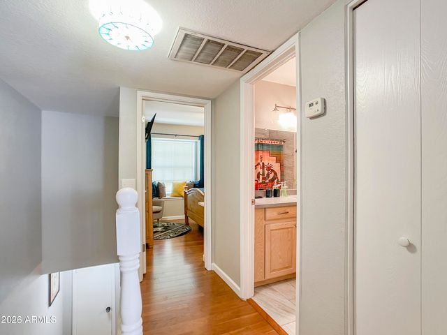 1026 E BENDIX Drive, Tempe, AZ 85283