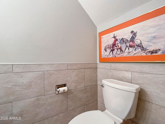 1026 E BENDIX Drive, Tempe, AZ 85283