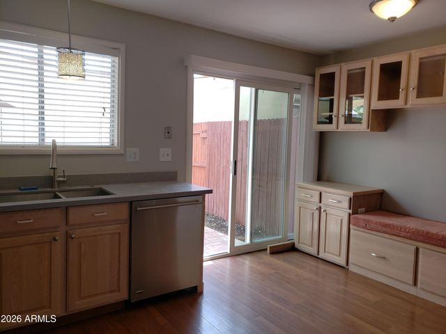1026 E BENDIX Drive, Tempe, AZ 85283