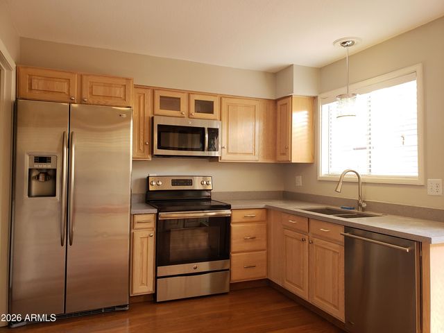 1026 E BENDIX Drive, Tempe, AZ 85283