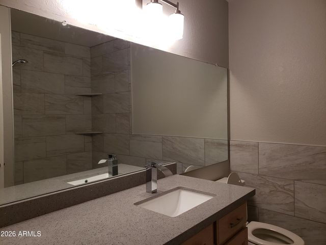 1026 E BENDIX Drive, Tempe, AZ 85283