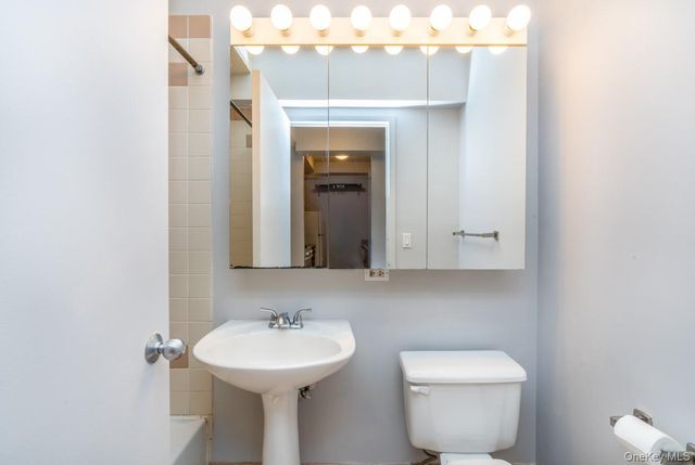 4-74 48th Avenue 3BB, Long Island City, NY 11109