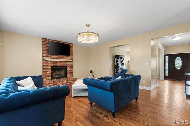 1325 Auburn Hills Drive, St Charles, MO 63304