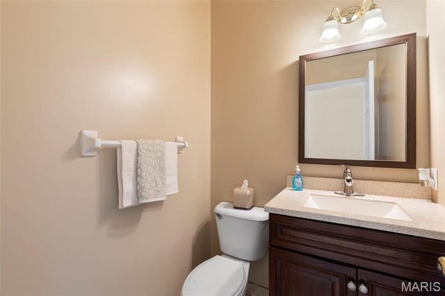 1325 Auburn Hills Drive, St Charles, MO 63304