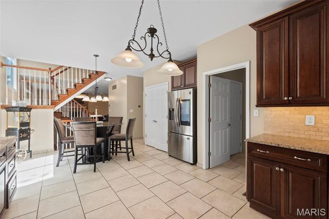 1325 Auburn Hills Drive, St Charles, MO 63304
