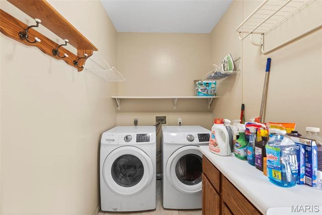 1325 Auburn Hills Drive, St Charles, MO 63304
