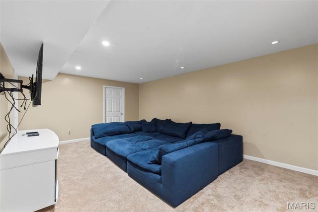 1325 Auburn Hills Drive, St Charles, MO 63304