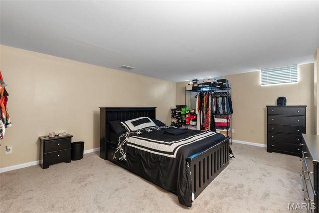 1325 Auburn Hills Drive, St Charles, MO 63304